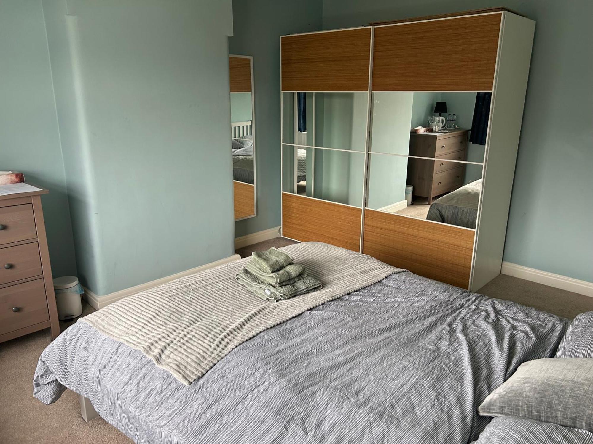 Quiet Double Bedroom With Garden View, Breakfast Hazel Grove ภายนอก รูปภาพ